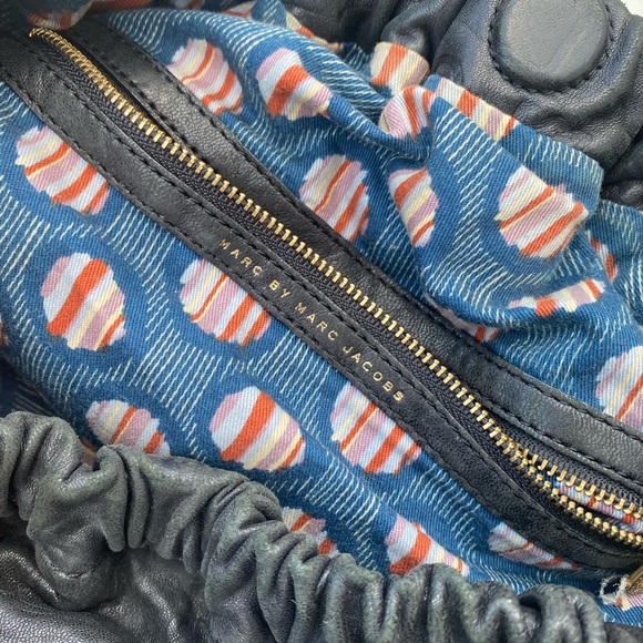 Marc by Marc Jacobs leather embossed tote - Picture 4 of 12